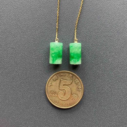 糯冰种阳绿圆柱翡翠耳线18k黄金镶嵌 商品图5