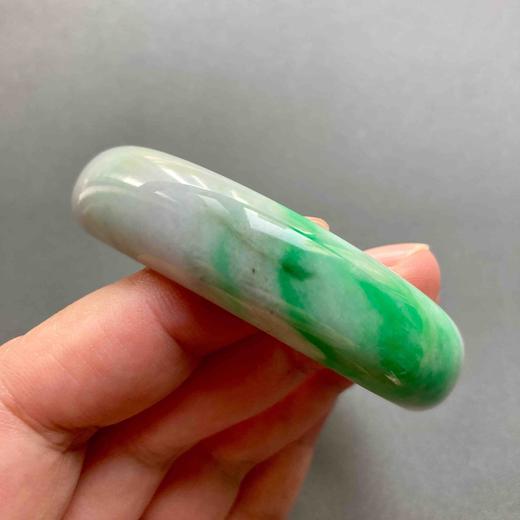 糯种阳绿辣色翡翠手镯56 商品图11