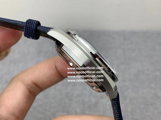 Noob真功能 史努比150周年计时打开之后后盖火箭能转动地球🌍一直能动的同步专柜功能，预定出货！ 商品图2