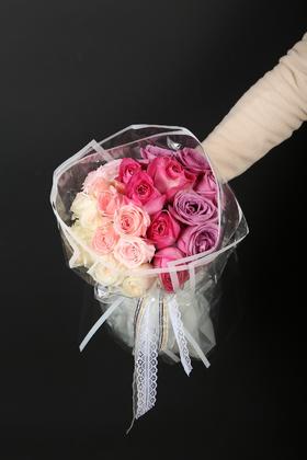21朵渐变玫瑰花束
