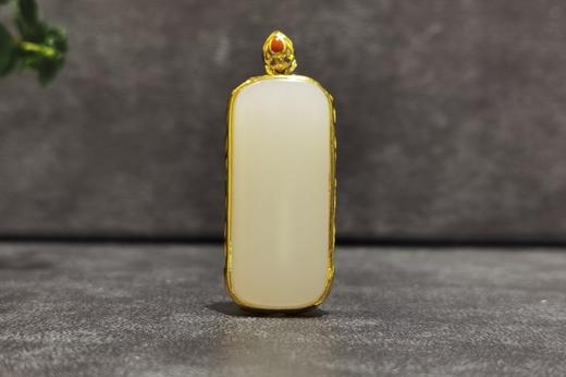 【御珠宫坊】金镶羊脂白玉无事牌 商品图3