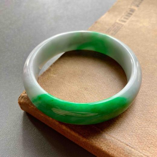 糯种阳绿辣色翡翠手镯56 商品图0