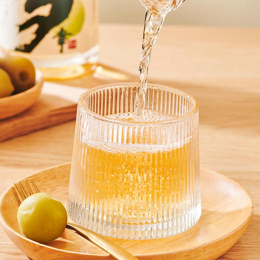 梅花乡 青梅酒 和和梅美礼盒 2瓶酒+30袋梅精+2个杯子 商品图2