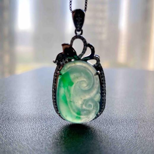 冰种阳绿翡翠辣色如意18k白金钻石镶嵌 商品图7