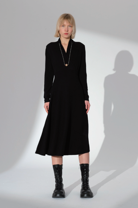 叠门襟收腰羊毛连衣裙