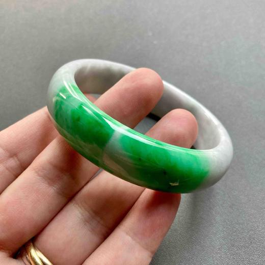 糯种阳绿辣色翡翠手镯56 商品图6