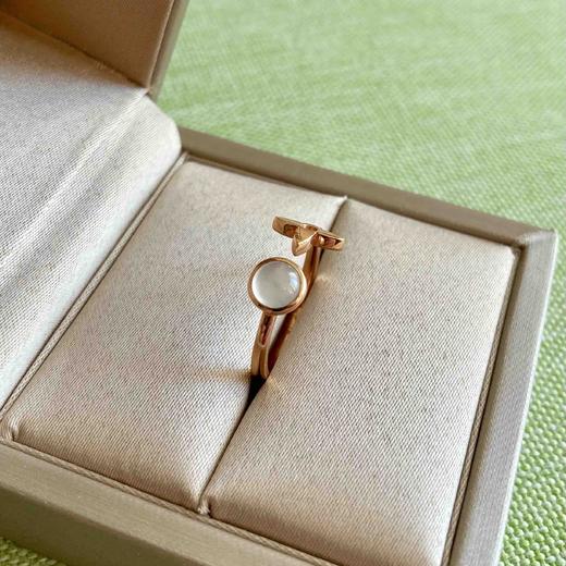 高冰种翡翠蛋面开口笑戒指18k玫瑰金镶嵌 商品图2