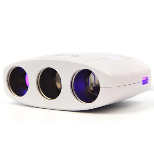 传枫 车用一拖三USB电源充电器 CF-401 商品图0