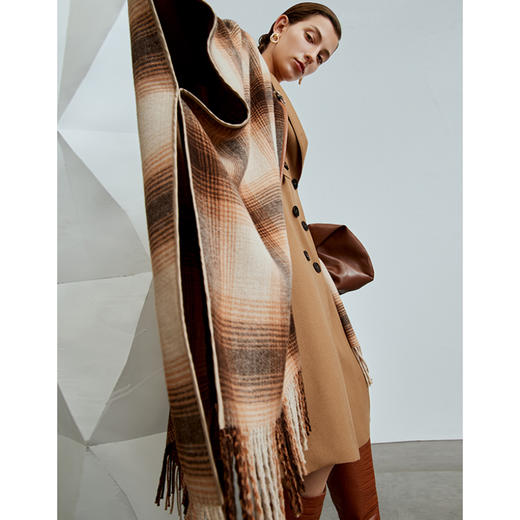 EITIE爱特爱冬季新款复古时髦个性斗篷显瘦大衣外套6814509 商品图1