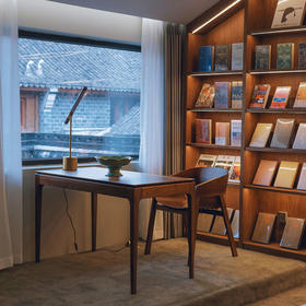  住在书店是种什么样的体验？丨晚安书店NO.42 