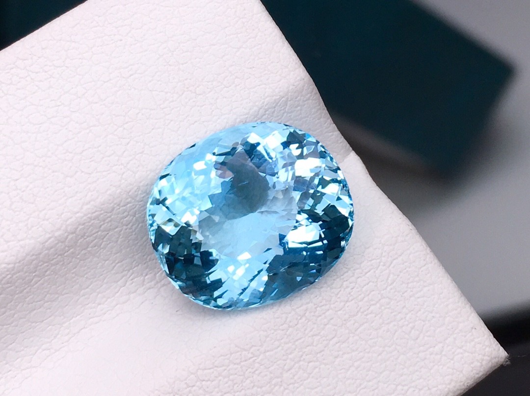 87ct 天然海蓝宝裸石