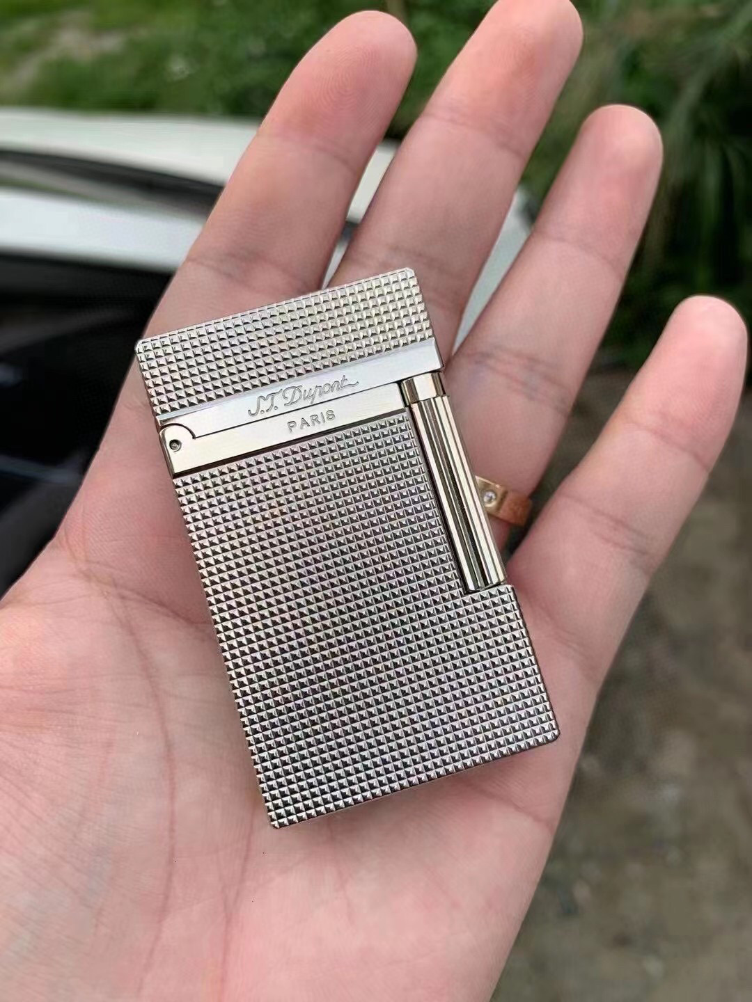 正品的都彭打火机..只有四十个..原材料涨钱厉害..价格不变..