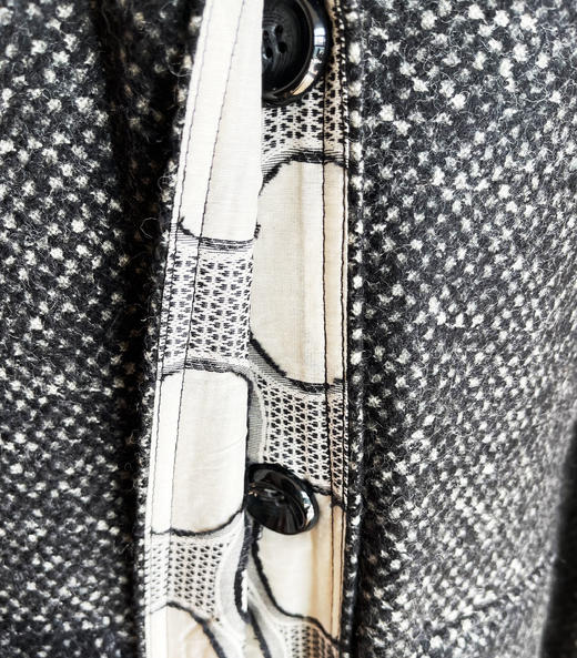 TYNVIE 复古小翻领修身长大衣 商品图6