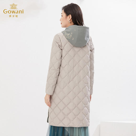 乔万尼新品羽绒服白鸭绒拼色设计减龄轻款EI4T616 商品图4