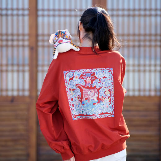 故宫博物院 海水江崖布老虎卫衣【预计下单后5日内发货】 商品图6