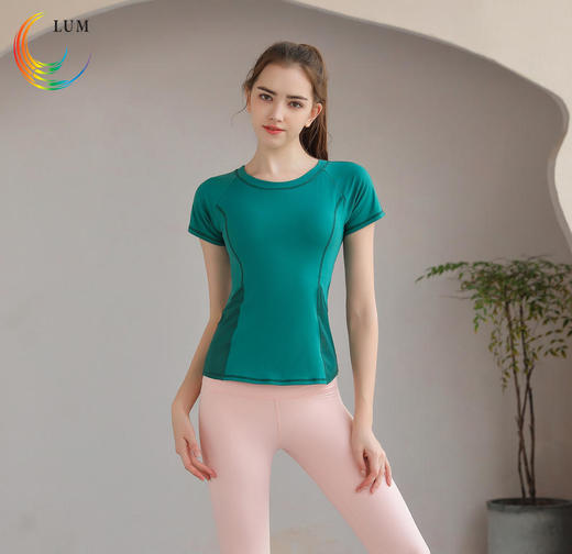 LUM39869露檬瑜伽运动短袖双面磨毛面料（含胸垫） 商品图9