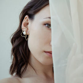 北京仓｜ANITA BERISHA-Blooming-绽放的花朵 珍珠 耳环（不对称）［美国设计师］