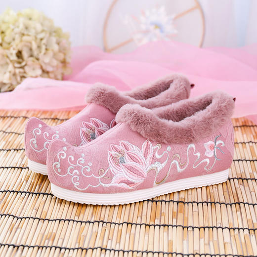 古风汉服鞋子女冬季加绒加厚内增高翘头汉鞋女学生保暖绣花鞋棉鞋 商品图5
