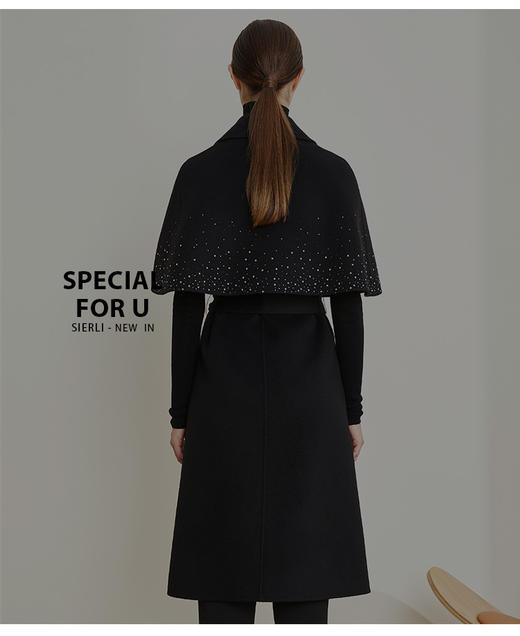 LD906斯尔丽[专柜同款]瑟俪2021秋冬新时尚优雅烫钻披肩式腰带中长大衣 商品图4