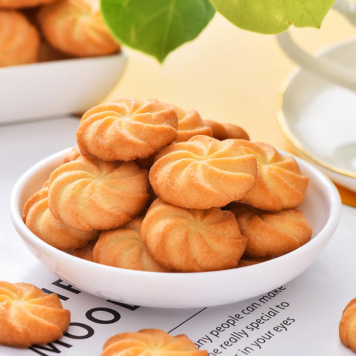 卡贺家KOHOJO奶油味の小曲奇 358g/箱 精选小麦粉，清新奶香，口感丰富浓郁，食而不腻 商品图0