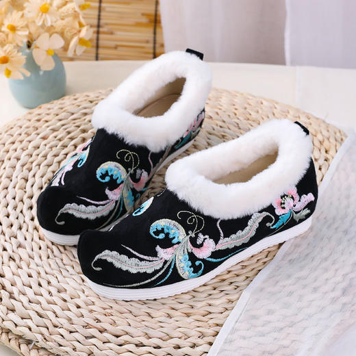 古风汉服鞋子女冬季加绒加厚内增高翘头汉鞋女学生保暖绣花鞋棉鞋 商品图1