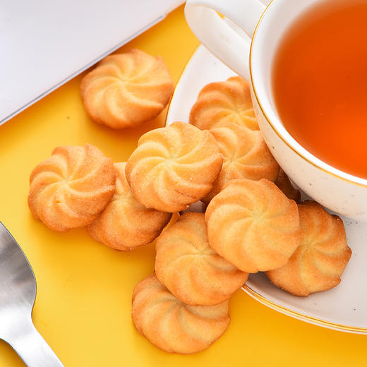 卡贺家KOHOJO奶油味の小曲奇 358g/箱 精选小麦粉，清新奶香，口感丰富浓郁，食而不腻 商品图3