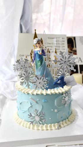 | 艾莎公主蛋糕 |