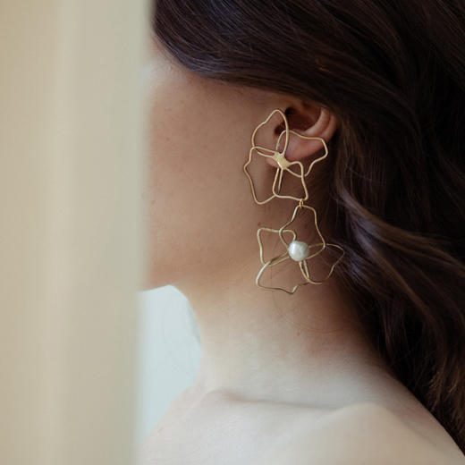 北京仓｜ANITA BERISHA-Blooming-绽放的花朵 珍珠 耳环（不对称）［美国设计师］ 商品图2