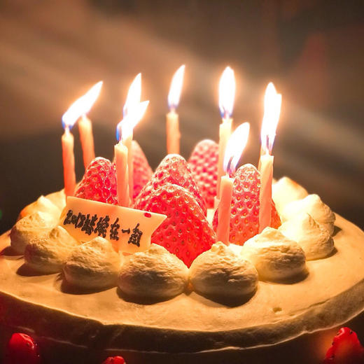 6年圣诞经典回归【草莓飘雪圆形】最高立减68元，只用丹东牛奶草莓！ 商品图2