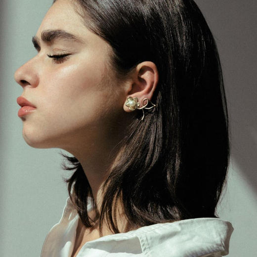 北京仓｜ANITA BERISHA-Pearl-花朵 珍珠 耳环（不对称）［美国设计师］ 商品图2