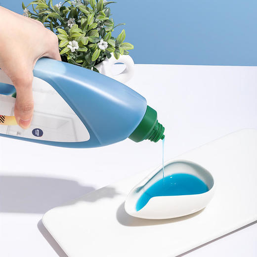 【清香不刺鼻】JIFFINE植素马桶清洁剂深层洁净瓦解水垢等多种浓缩精华不伤马桶和皮肤 商品图3