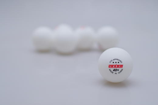 OWNWIN澳悠 乒乓球 新材料40+三星无缝乒乓球 方盒5个装 商品图3