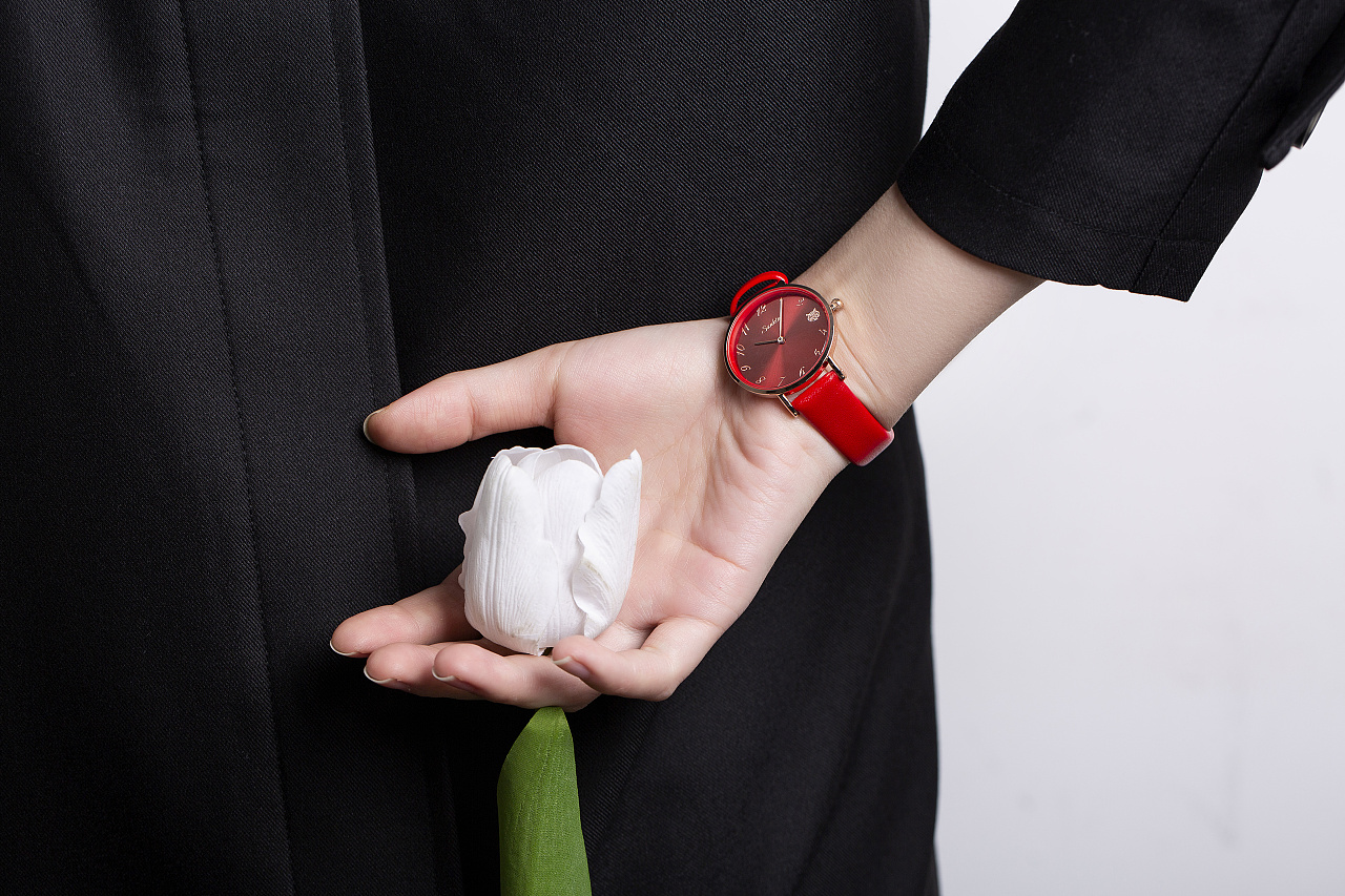 买赠手镯和项链「虎年限定手表」sunkta桑达2022年国潮鸿运石英女表