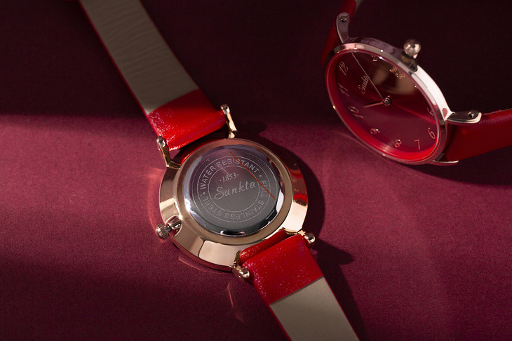 买赠手镯和项链「虎年限定手表」sunkta桑达2022年国潮鸿运石英女表