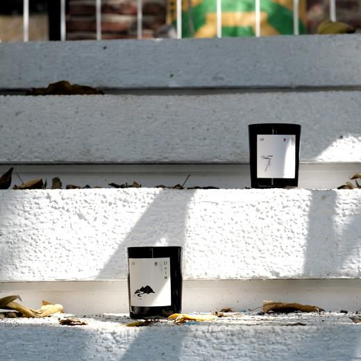 BBF | 易 · 香氛蜡烛 - 震（莲花 | 黑蜡） 商品图3