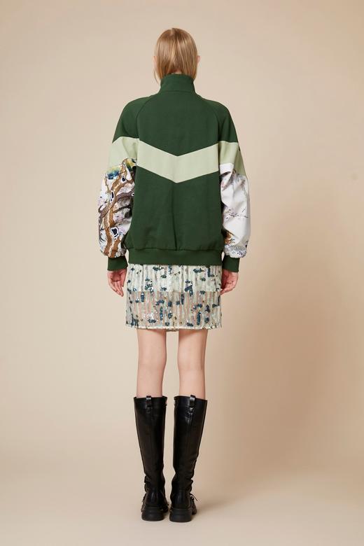 广绣鹤鹿同春图绿色拼接棒球衣 商品图6