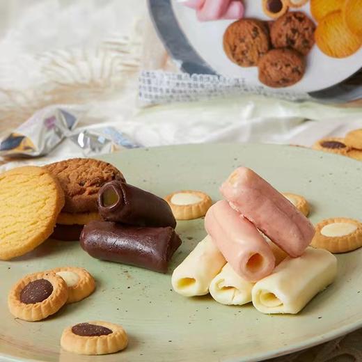 波路梦物语糕点饼干缤纷多彩装巧克力草莓乳酸菌蛋卷曲奇蛋塔235g 商品图3