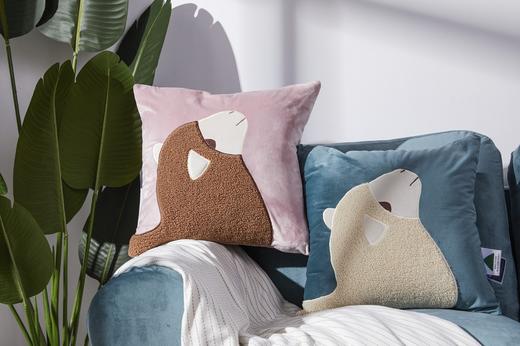 澳洲羊毛暖绒抱枕 商品图2