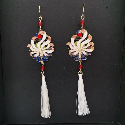 日韩新品 山海经神兽 九尾天狐 长款流苏耳环耳夹 商品图6