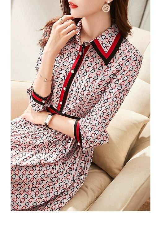 女A字接色百折连衣裙 商品图5