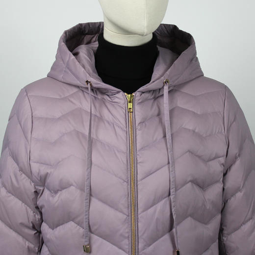 FOCALS福柯斯女装冬季新款连帽中长款拉链羽绒服FRGDD758ZA 商品图3