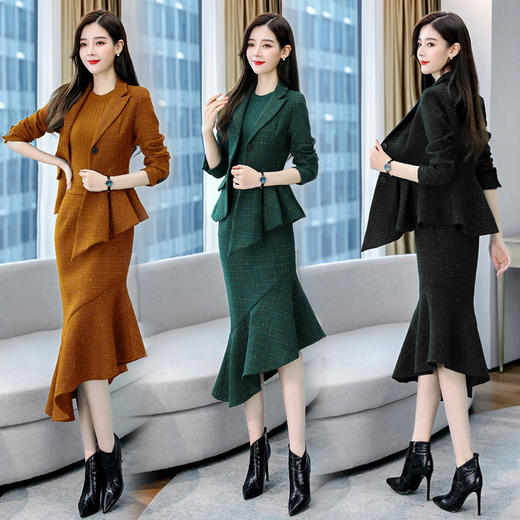 WZNH- CZJ7985 2021冬装新款小香风毛呢西装毛呢鱼尾裙套装两件套 商品图1