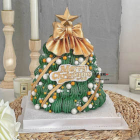 蝴蝶结绿色圣诞树