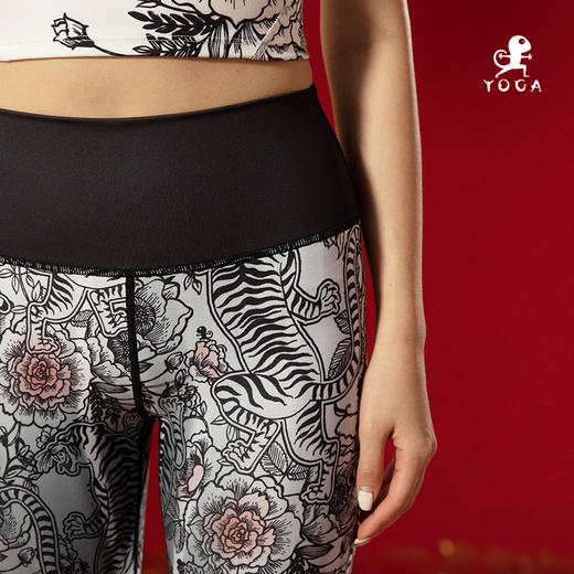 壁虎瑜伽《寅虎迎春》限量款印花瑜伽12分裤 【可定制】（标准码）清仓不退不换 商品图3