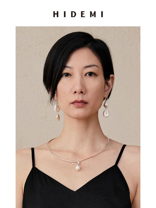 HIDEMI 异形珍珠不对称吊坠式耳环 商品图1