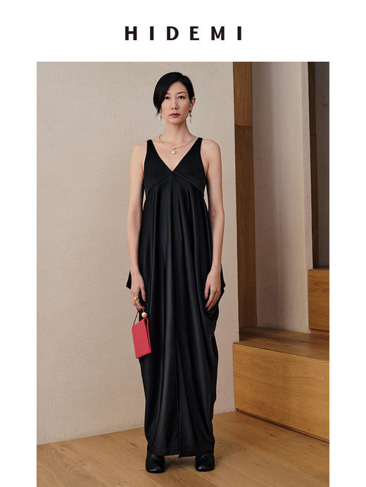 HIDEMI 黑色醋酸V领垂坠流线感轻礼服连衣长裙 商品图3