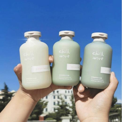 【12.23视频号】300mlchillmore冷水氨基酸香氛沐浴露 商品图0