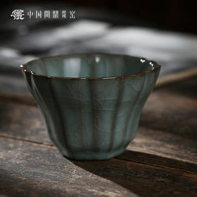 问鼎哥窑锦绣宋纹瓜棱杯（缺货）