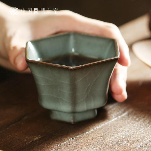 问鼎哥窑锦绣宋纹坤舆杯（缺货） 商品图2