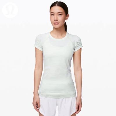 【买一赠一】网红款 | 新款瑜伽服女瑜伽短袖运动跑步网纱拼接速干衣健身瑜伽纯色上衣 商品图4